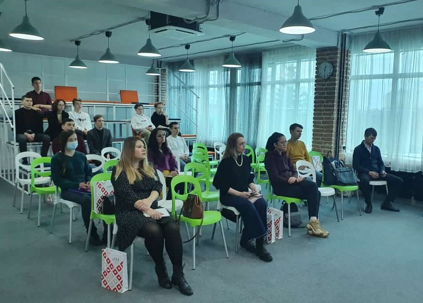 Участники первого семинара по работе с маркетплейсами узнали все о рынке e-commerce в России