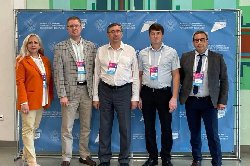 Делегация Башкортостана приняла участие в стратегической сессии «Кампусы мирового уровня: умная эксплуатация как инструмент инноваций»-slide